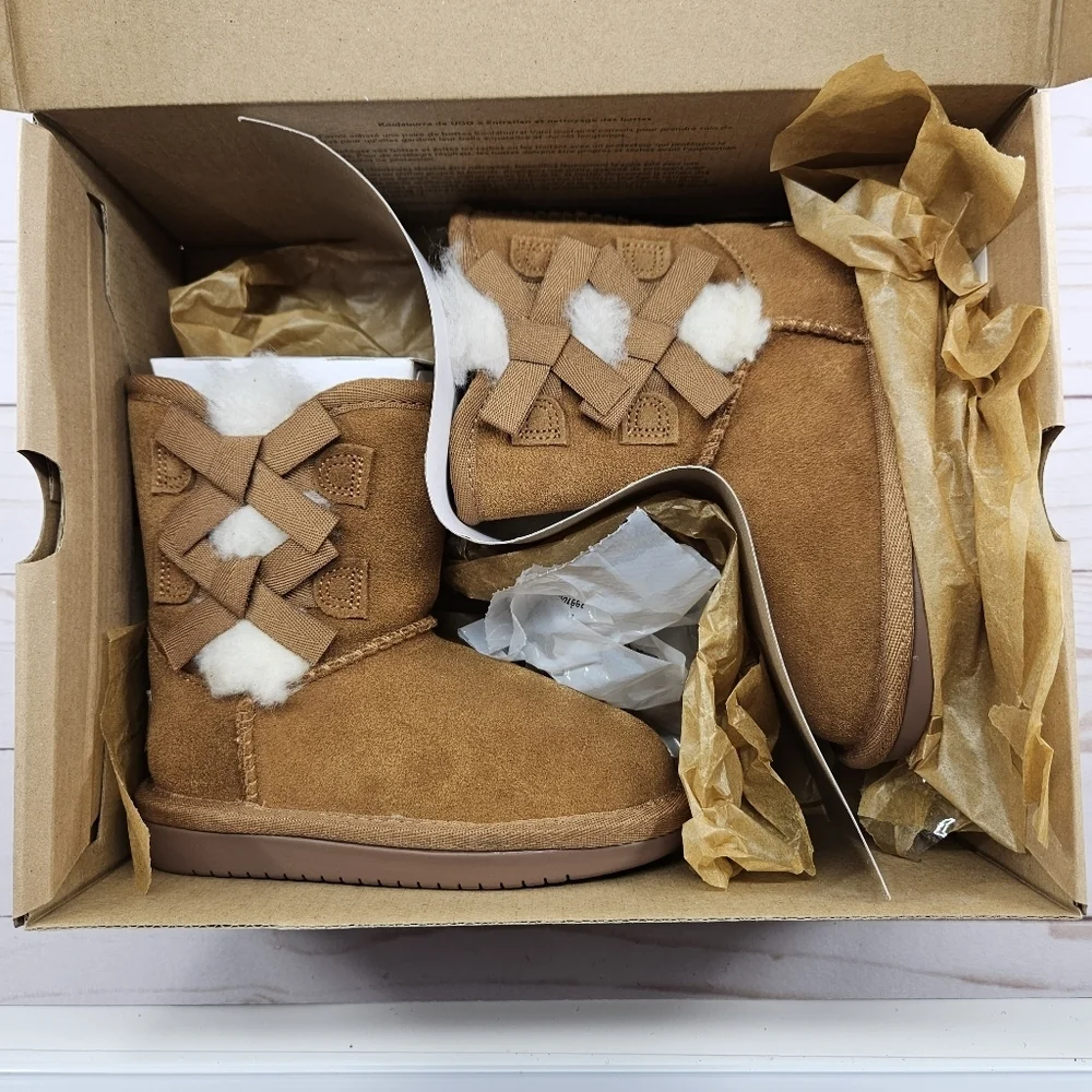 Koolaburra UGG Victoria Toddler Girls Size 7 Chestnut Suede Sheepskin Short Boot